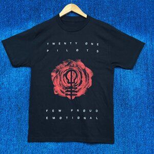 Twenty One Pilots Few Proud Emotional Rock T-Shirt Size Small